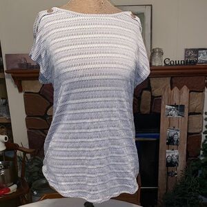 Star Vixen White and Sage Green Patterned Short Sleeve Top